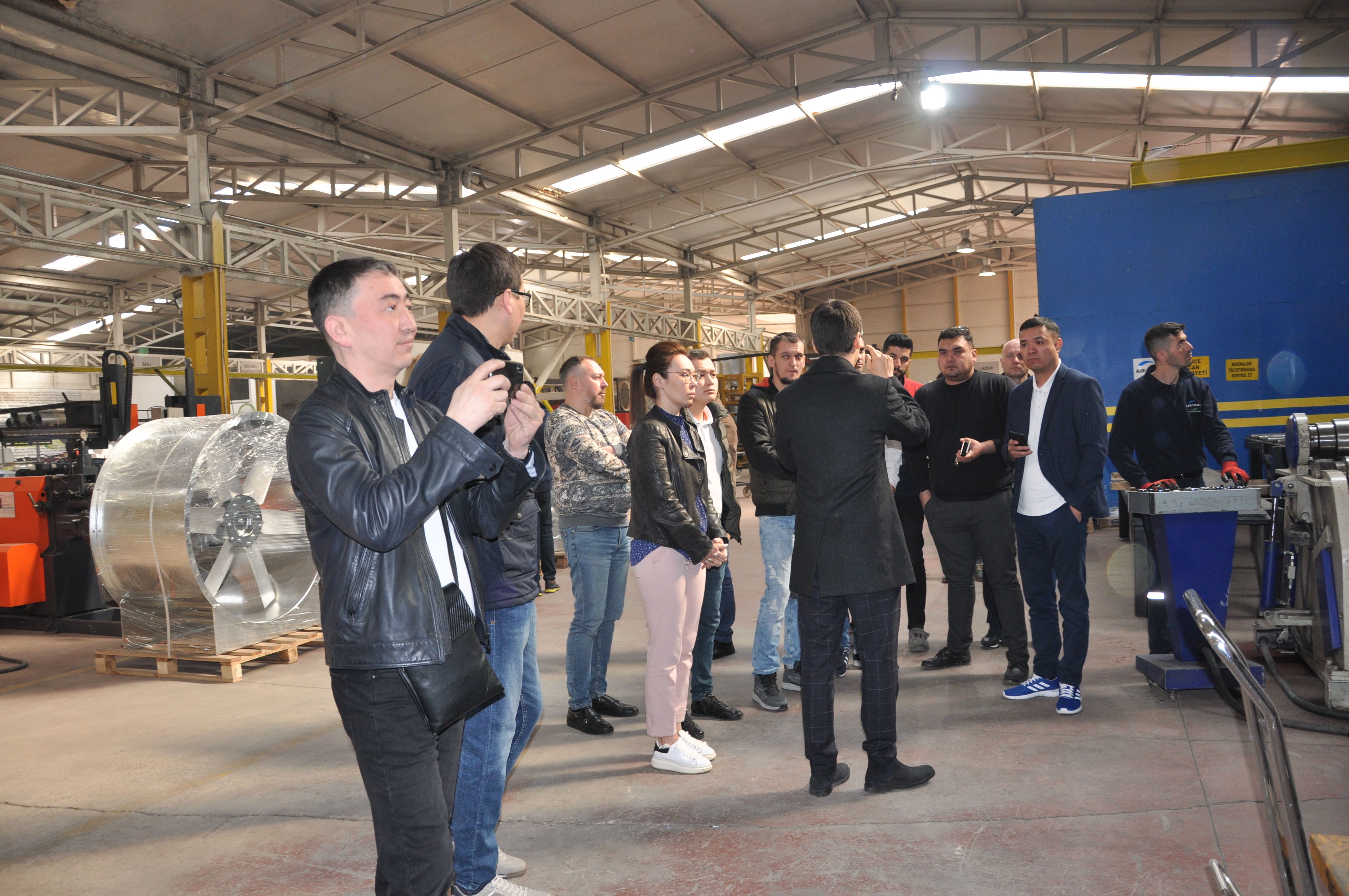 Aironn, Özbekistan Proje Taahhüt Grupları Temsilcilerini Fan Üretim Merkezi’nde Ağırladı